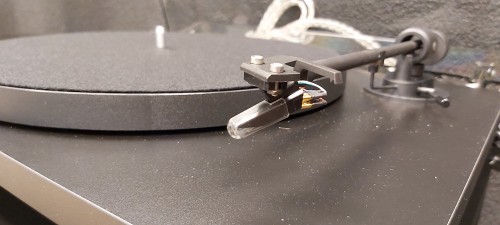 Gramofon Pro-ject Primary E Black + OM NN (8)