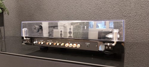 Gramofon Pro-Ject JukeBox E + OM5E piano black (3)