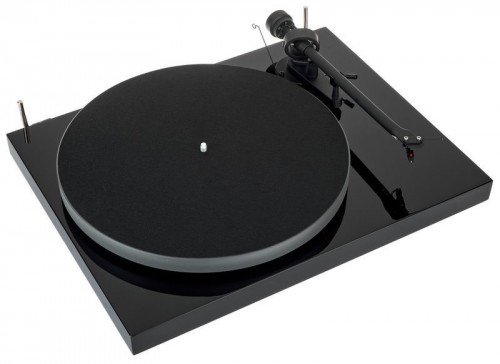 Pro-ject Debut III Esprit HG Black + OM10 gramofon z wkładką Ortofon OM10E.