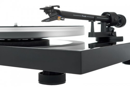 Pro-ject Debut III Esprit HG Black + OM10 gramofon z wkładką Ortofon OM10E.