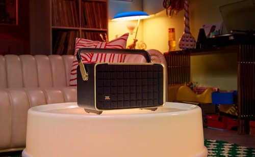 JBL Authentics 300 Inteligentny głośnik domowy w stylu retro, z łącznością Wi-Fi, Bluetooth i asystentami głosowymi