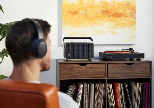 Gramofon  JBL Spinne BT wyposażony w Bluetooth z AptX-HD Czarno-pomarańczowy