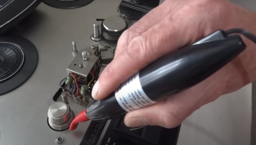 Demagnetyzer elektryczny do głowic magnetofonowych w magnetofonach kasetowych i szpulowych Analogis 6066