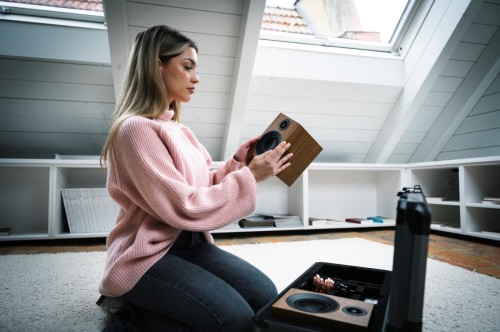 Zestaw podróżny Pro-Ject TRAVEL SET – Praktyczny system audio w opakowaniu podróżnym/prezentowym, czarny + orzech (11)