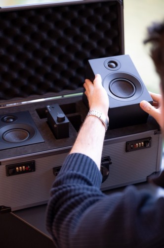 Zestaw podróżny Pro-Ject TRAVEL SET – Praktyczny system audio w opakowaniu podróżnym/prezentowym, czarny (12)