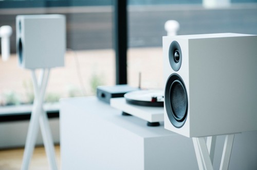 Pro-Ject Speaker Box 5 E Carbon - głośnik półkowy 2-drożny - satynowa biel (2)