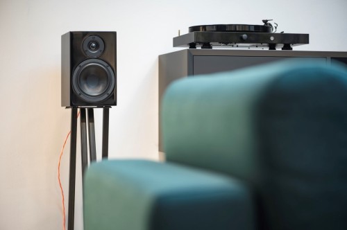 Zestaw HiFi Pro-Ject JukeBox E1 Piano – kompletny system audio stereo z gramofonem (11)