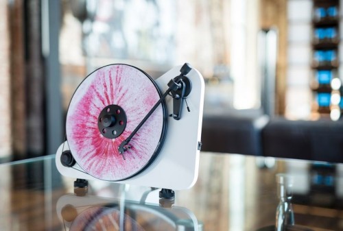 Pro-Ject VTE BT R Biały OM5e - gramofon pionowy z Bluetooth (6)