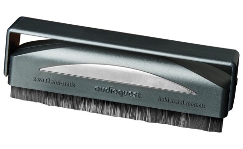 Audioquest Silver Anti Static Record Brush - szczotka węglowa do czyszczenia płyt LP (1086 tys. włókien) (1)