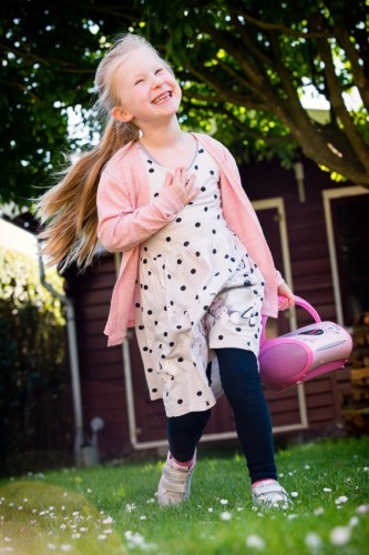 Lenco SCD-24 Pink - przenośne radio stereo FM z odtwarzaczem CD (17)