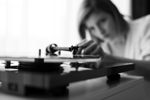 Pro-Ject T1 EVO + OM10 - fortepianowa czerń (12)