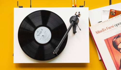 Pro-Ject T2 Super Phono + Sumiko Rainier - Gramofon, ramię 9\, przedwzmacniacz - matowa biel (7)