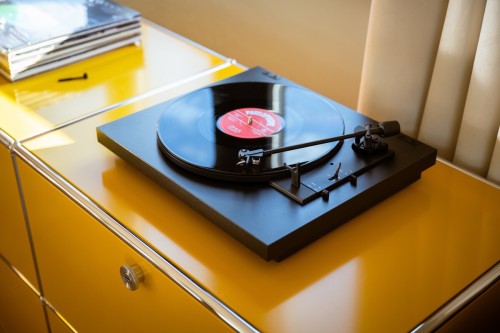 Pro-Ject A1.2 - Nowa generacja w pełni automatycznego gramofonu, czarny, OM10 (10)