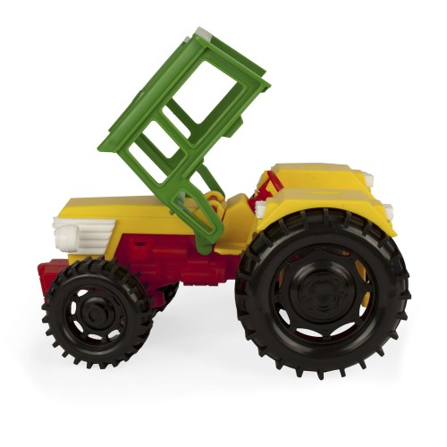Traktor z przyczepą na konia (5)