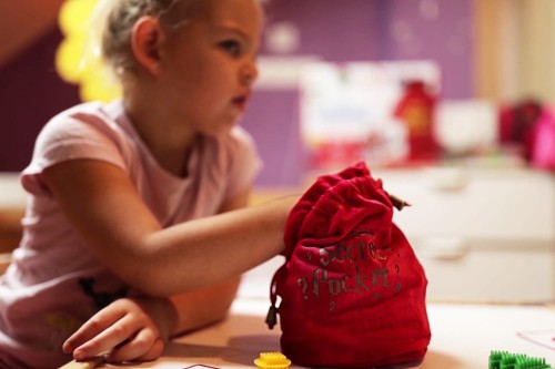 Play & Fun Secret Pocket Mistrz Konstrukcji gra sensoryczna (6)