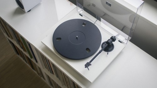Gramofon Hi-F Pro-Ject E1.2 PHONO Biały + Pick it MM E (2)