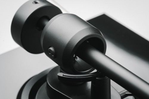 Gramofon Hi-Fi Pro-Ject E1.2 BT High Gloss Black + Pick it MM E (7)