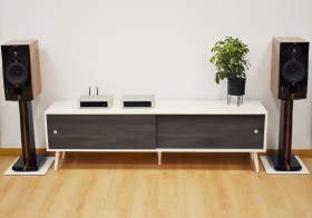 Obrazek 2 dla: Drewniana szafka RTV w stylu RETRO SONOROUS  RTRA180WHTBNW szerokość 180cm