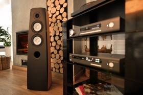 Acoustique Quality CANTO 5   Audiofilska kolumna podłogowa, dwudrożna konstrukcja o mocy 230W / SB ACOUSTICS