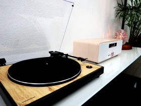 Obrazek 2 dla: Zestaw stereo / Cyfrowa mini wieża z gramofonem THOMSON TT300 & MIC201
