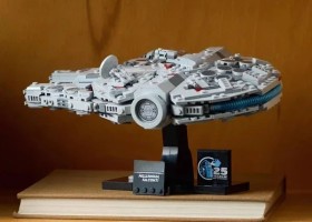 Zestaw klocków STAR WARS Sokół Millenium model na 25lecie  Zamiennik