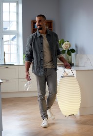 Kooduu  Lampa Synergy 65 z oświetleniem LED wbudowanym głośnikiem Bluetooth oraz chłodziarka na napoje  3w1
