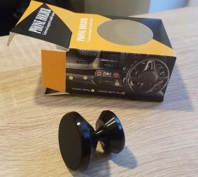Uchwyt samochodowy magnetyczny czarny na deskę rozdzielczą