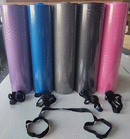 Mata do Fitness, Jogi i Ćwiczeń – 8mm, Czarna