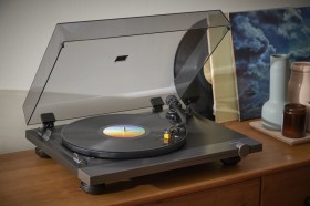 Obrazek 2 dla: Gramofon półautomatyczny premium Thomson TT700 AudioTechnica AT91