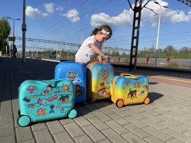 Obrazek 2 dla: Jeżdżąca walizka podróżna Psi Patrol  turkusowa mała