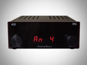 Obrazek 2 dla: AQ M5  Wzmacniacz zintegrowany z 4 wejściami, pilotem i wyjściem 2 x 50 W